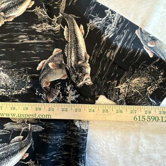 Magellan Sportswear Men's Short Sleeve Button Up Shirt Fishing Print Mens Size L - Picture 9 of 13